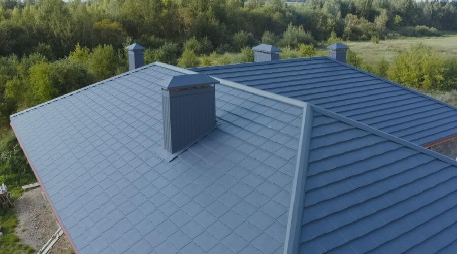 Professional gutter cleaning in New Johnsonville, TN